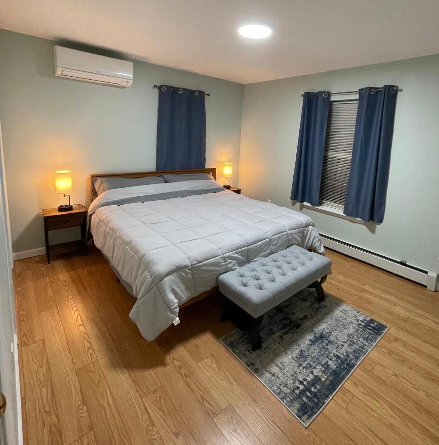Spacious Pocono With Hot Tub And Fire Pit *
