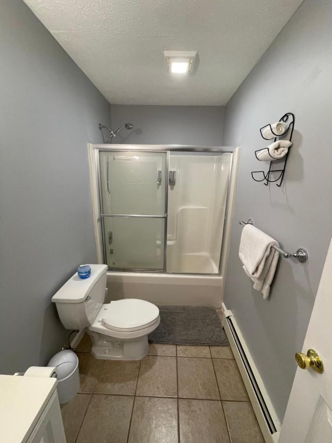 Spacious Pocono With Hot Tub And Fire Pit * Long Pond