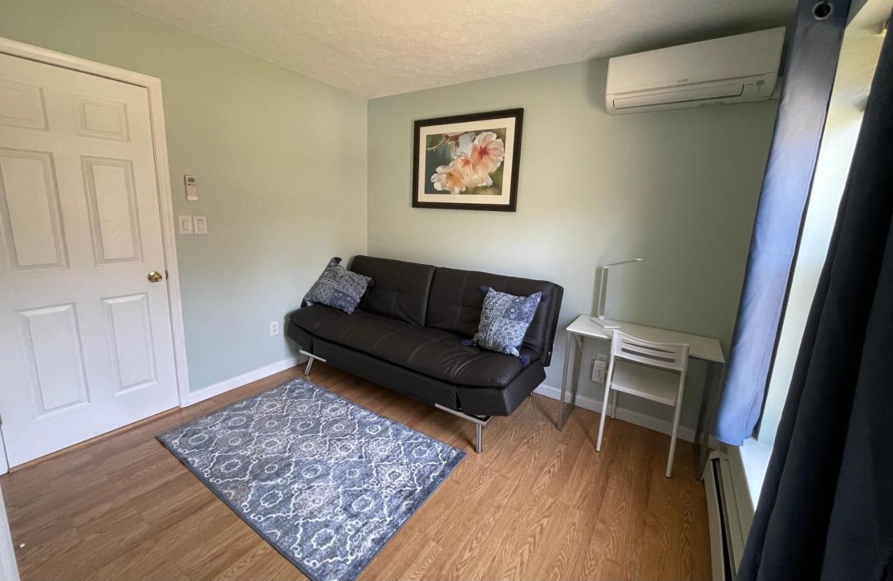 Holiday home Spacious Pocono With Hot Tub And Fire Pit